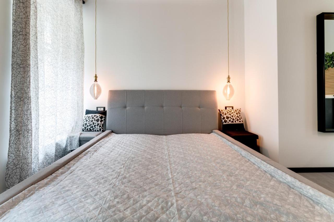 רייקה Black & White Apartments מראה חיצוני תמונה