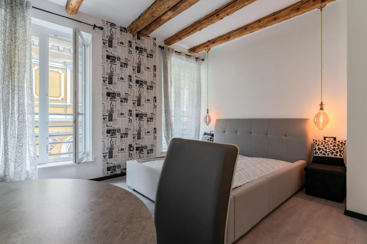 רייקה Black & White Apartments מראה חיצוני תמונה